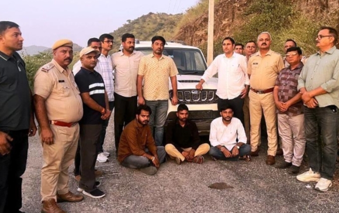 उदयपुर पुलिस की बड़ी कार्रवाई: 50 लाख की MDMA ड्रग्स बरामद, गांजा-भांग की अवैध खेती भी पकड़ी